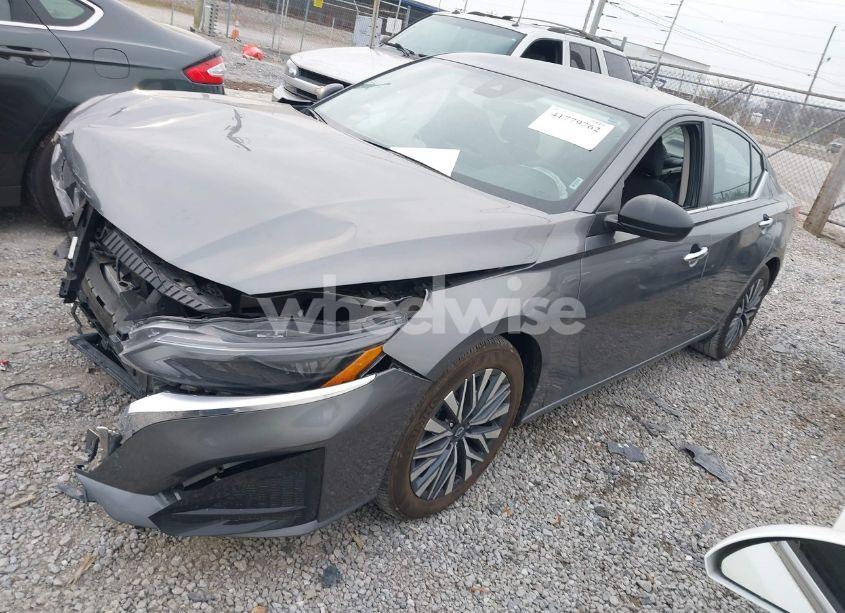 Photo 2 of 2024 Nissan Altima SV FWD (VIN 1N4BL4DV1RN332189)