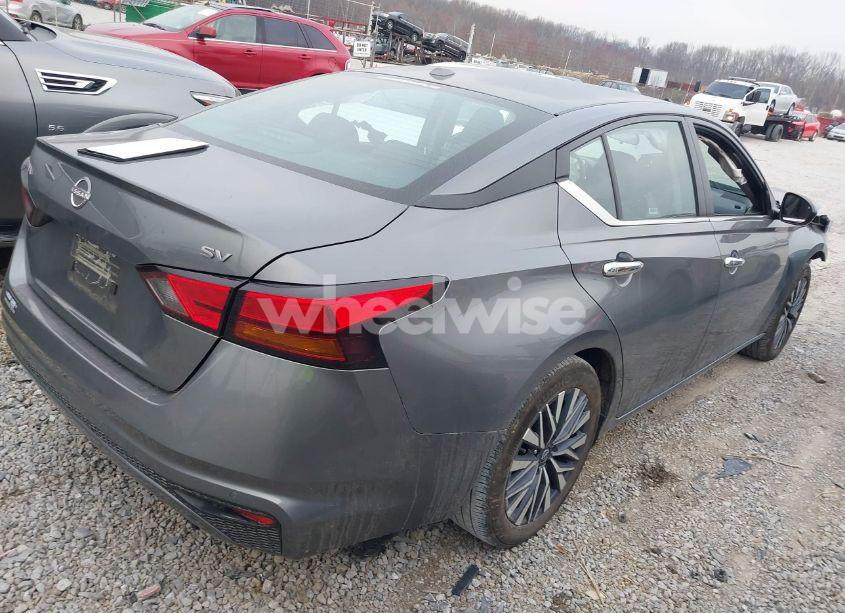 Photo 4 of 2024 Nissan Altima SV FWD (VIN 1N4BL4DV1RN332189)
