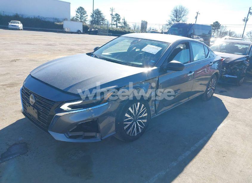 Photo 2 of 2024 Nissan Altima SV FWD (VIN 1N4BL4DV1RN333455)