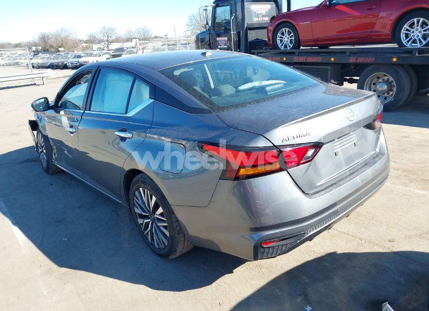 Photo 3 of 2024 Nissan Altima SV FWD (VIN 1N4BL4DV1RN333455)