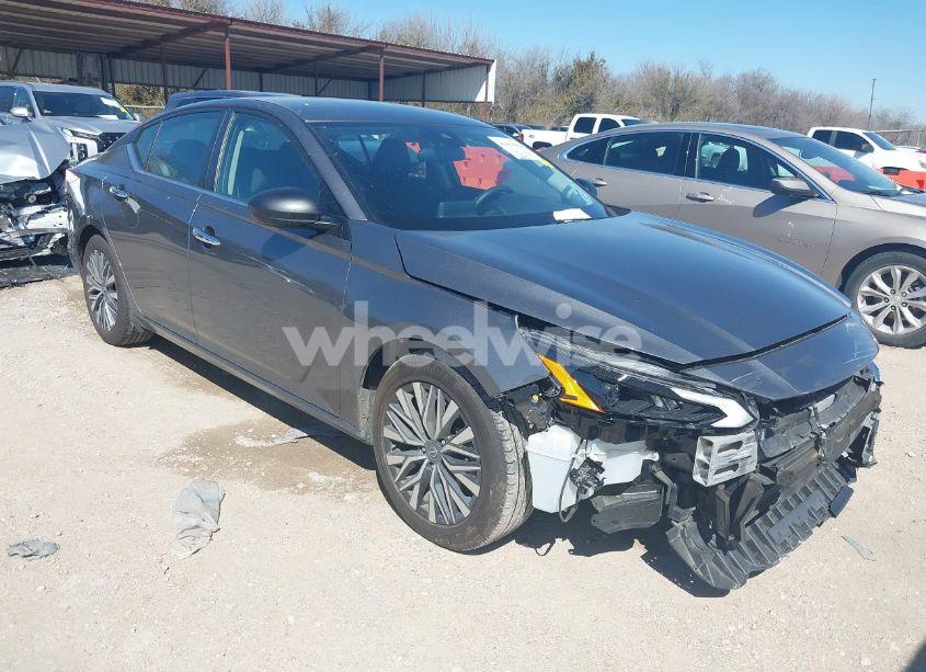 2024 Nissan Altima SV FWD (VIN 1N4BL4DV1RN334542) main photo