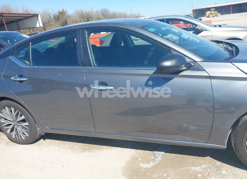 Photo 14 of 2024 Nissan Altima SV FWD (VIN 1N4BL4DV1RN334542)