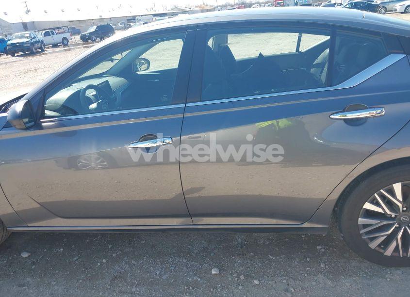 Photo 15 of 2024 Nissan Altima SV FWD (VIN 1N4BL4DV1RN334542)