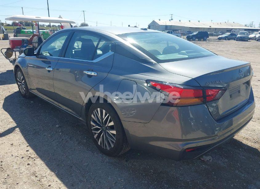 Photo 3 of 2024 Nissan Altima SV FWD (VIN 1N4BL4DV1RN334542)