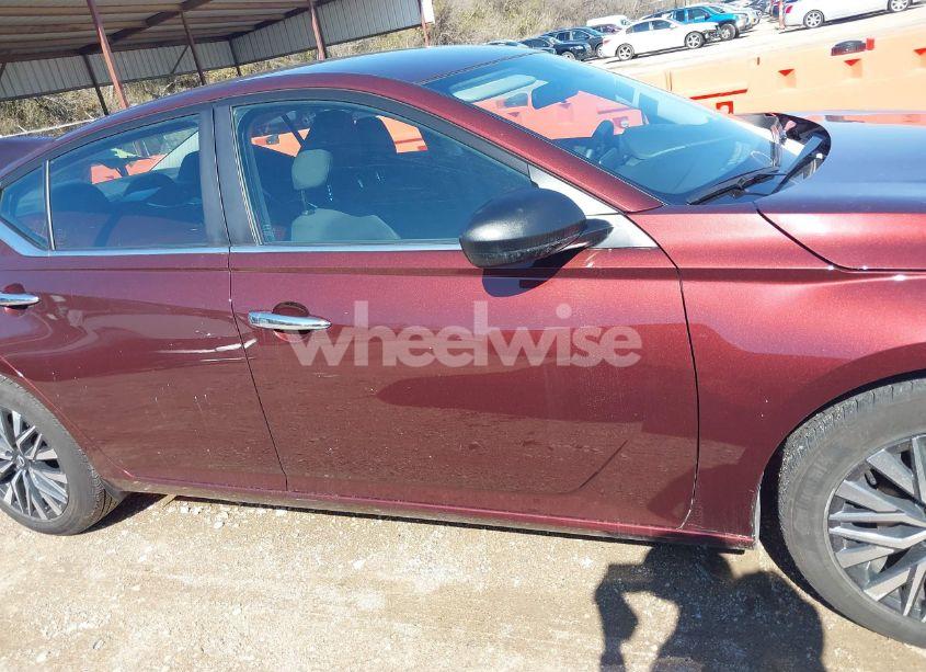 Photo 13 of 2024 Nissan Altima SV FWD (VIN 1N4BL4DV1RN335481)