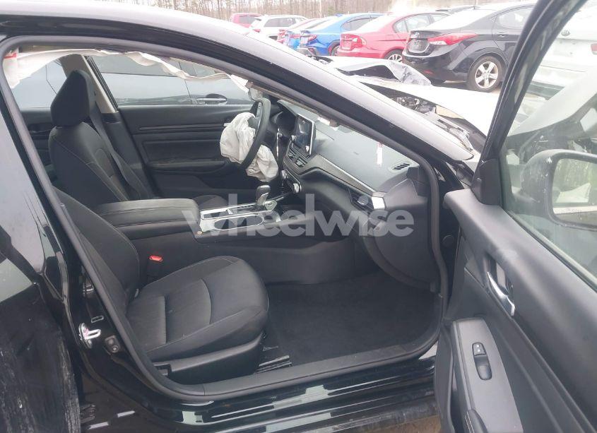 Photo 5 of 2024 Nissan Altima SV FWD (VIN 1N4BL4DV1RN344150)