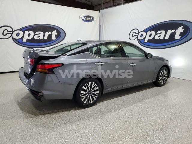 Photo 9 of 2024 NISSAN ALTIMA SV (VIN 1N4BL4DV1RN372935)