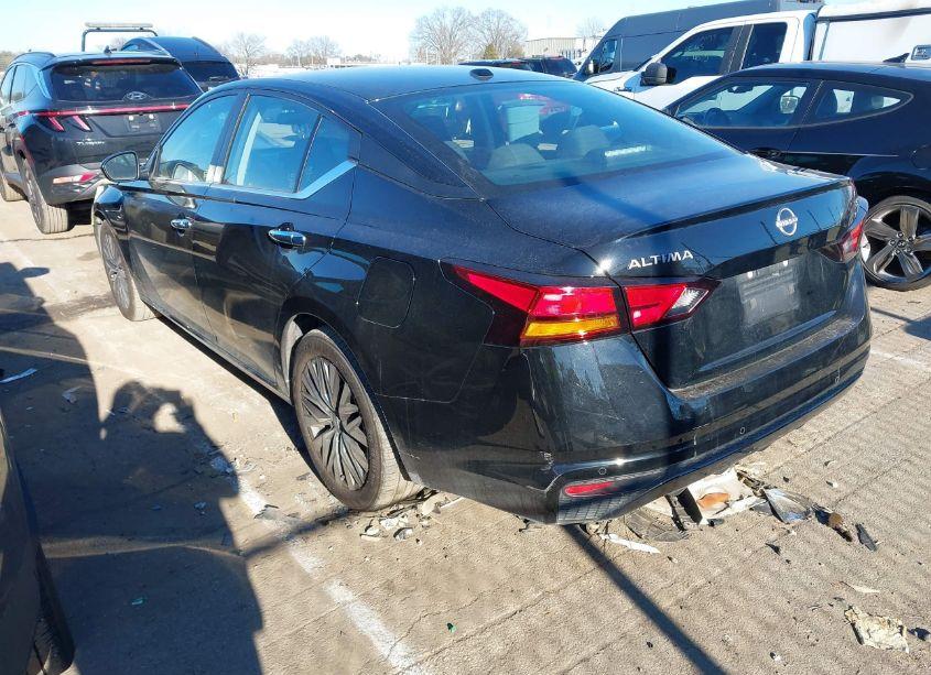 Photo 3 of 2024 Nissan Altima SV FWD (VIN 1N4BL4DV1RN383210)