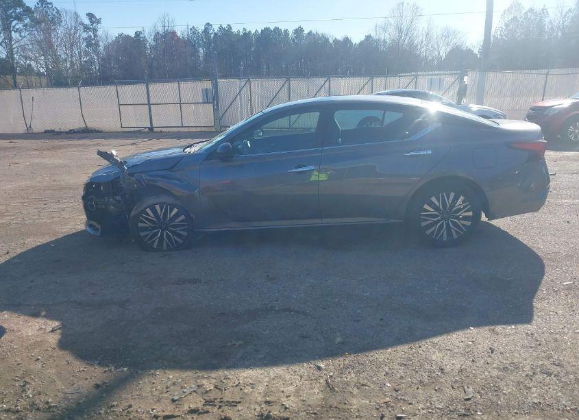 Photo 15 of 2024 Nissan Altima SV FWD (VIN 1N4BL4DV1RN385622)