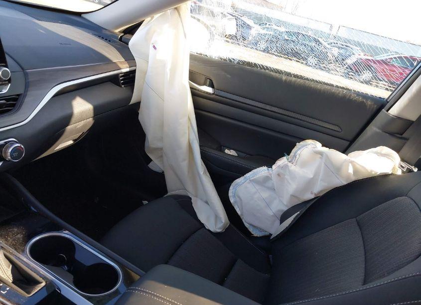 Photo 5 of 2024 Nissan Altima SV FWD (VIN 1N4BL4DV1RN406730)