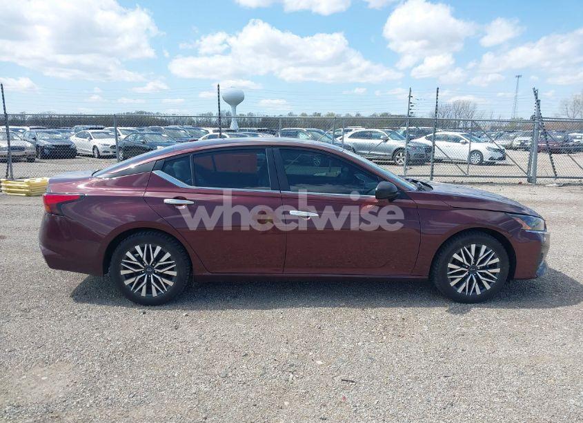 Photo 13 of 2024 Nissan Altima SV FWD (VIN 1N4BL4DV1RN407831)