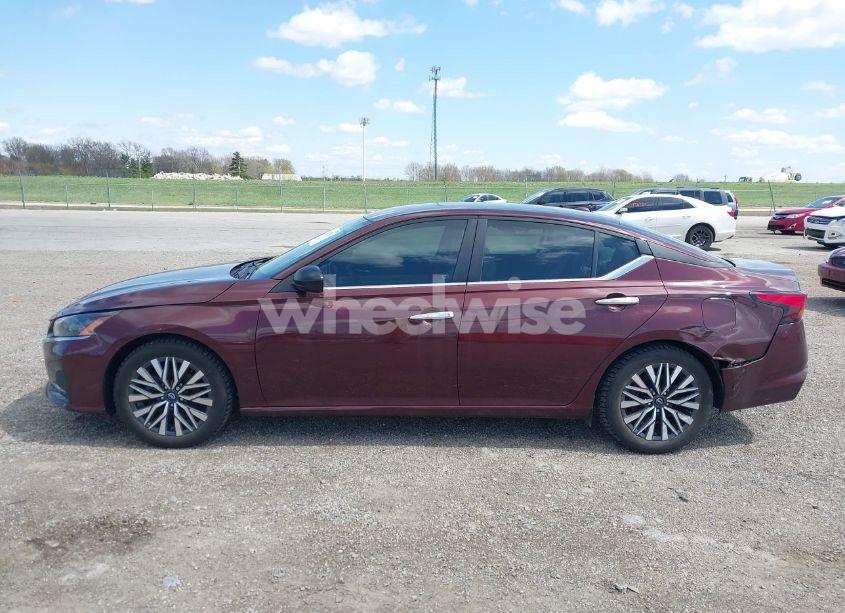 Photo 14 of 2024 Nissan Altima SV FWD (VIN 1N4BL4DV1RN407831)