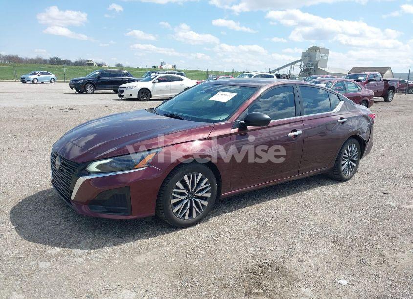 Photo 2 of 2024 Nissan Altima SV FWD (VIN 1N4BL4DV1RN407831)