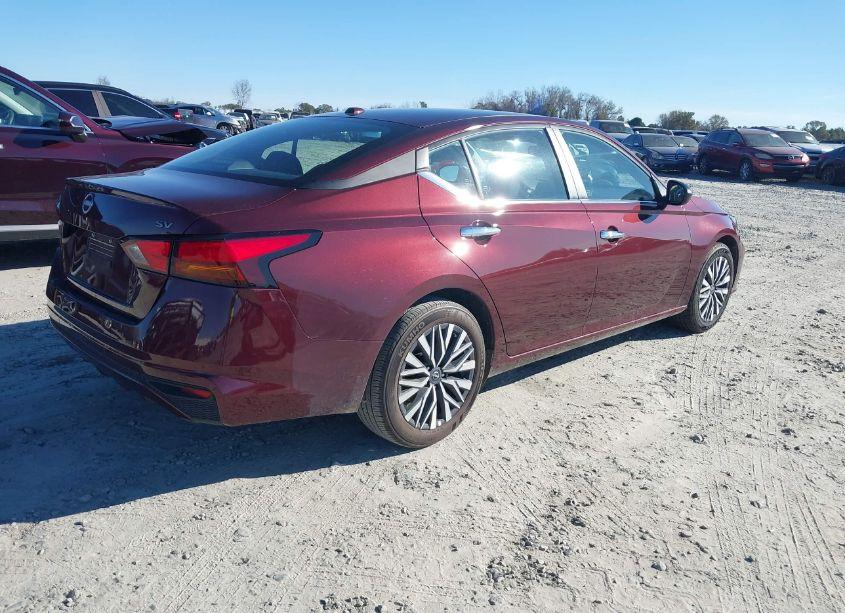 Photo 4 of 2024 Nissan Altima SV FWD (VIN 1N4BL4DV1RN428839)