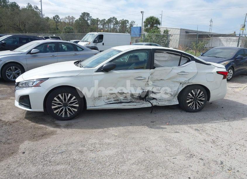 Photo 14 of 2025 Nissan Altima SV FWD (VIN 1N4BL4DV1SN308559)