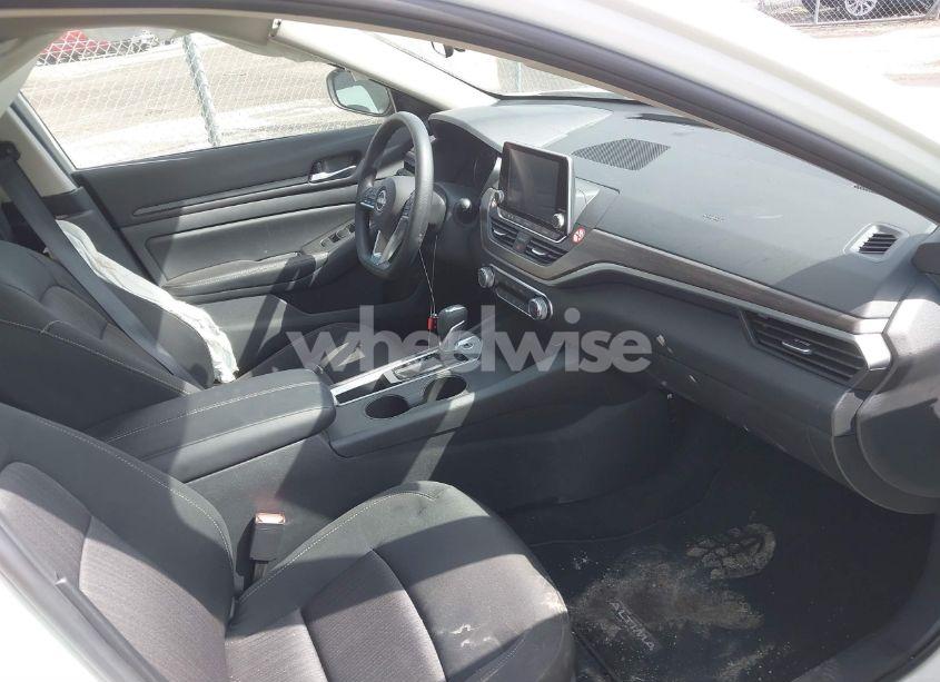 Photo 5 of 2025 Nissan Altima SV FWD (VIN 1N4BL4DV1SN308559)