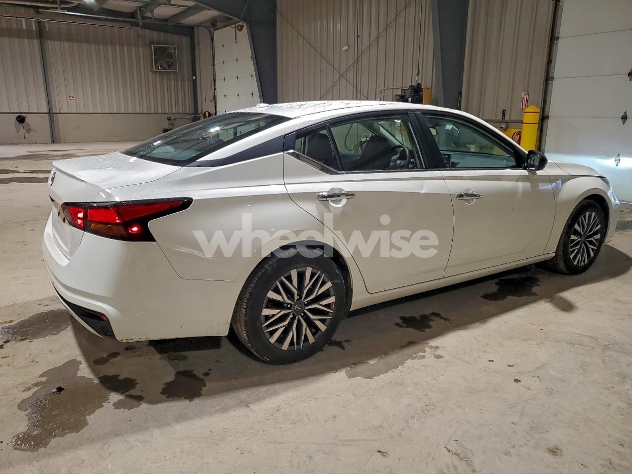 Photo 3 of 2025 NISSAN ALTIMA SV (VIN 1N4BL4DV1SN316886)