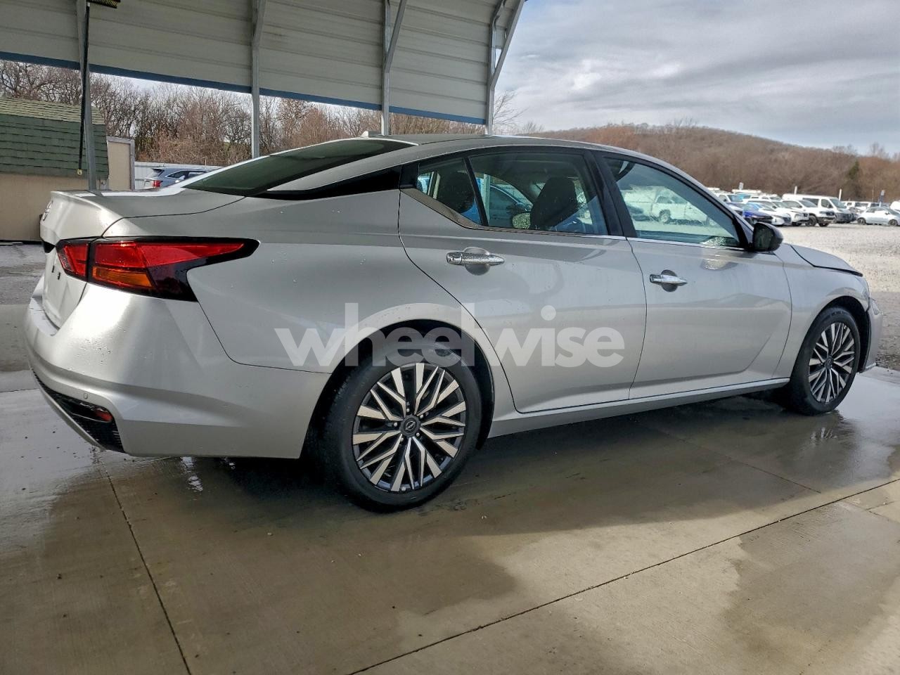 Photo 3 of 2025 NISSAN ALTIMA SV (VIN 1N4BL4DV1SN387358)