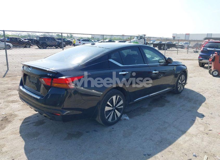 Photo 4 of 2019 Nissan Altima 2.5 SV (VIN 1N4BL4DV2KC111475)