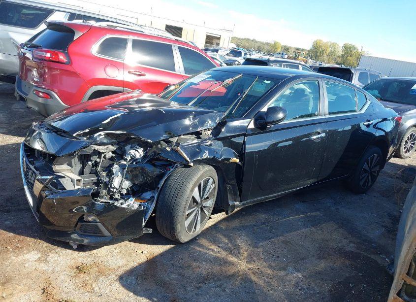 Photo 14 of 2021 Nissan Altima SV FWD (VIN 1N4BL4DV2MN331738)