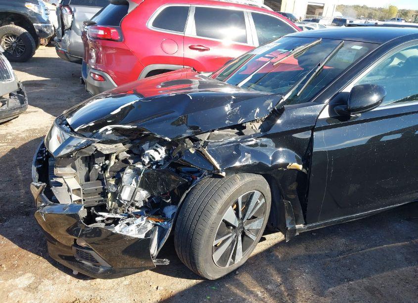 Photo 6 of 2021 Nissan Altima SV FWD (VIN 1N4BL4DV2MN331738)