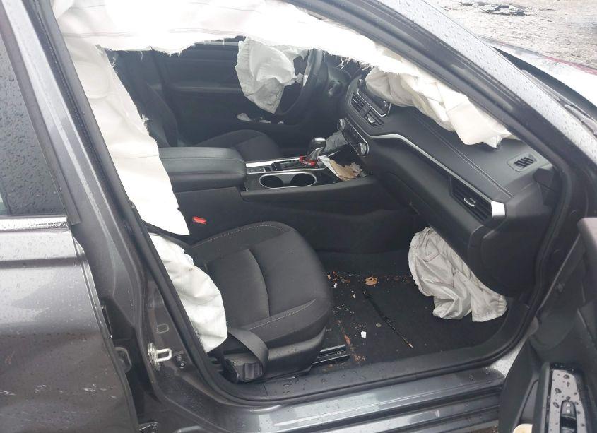 Photo 5 of 2021 Nissan Altima SV FWD (VIN 1N4BL4DV2MN358714)