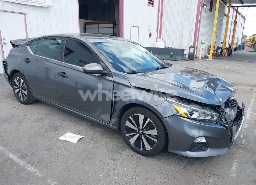 2021 Nissan Altima SV FWD (VIN 1N4BL4DV2MN364089) main photo