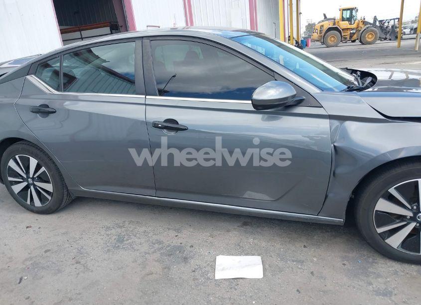 Photo 13 of 2021 Nissan Altima SV FWD (VIN 1N4BL4DV2MN364089)