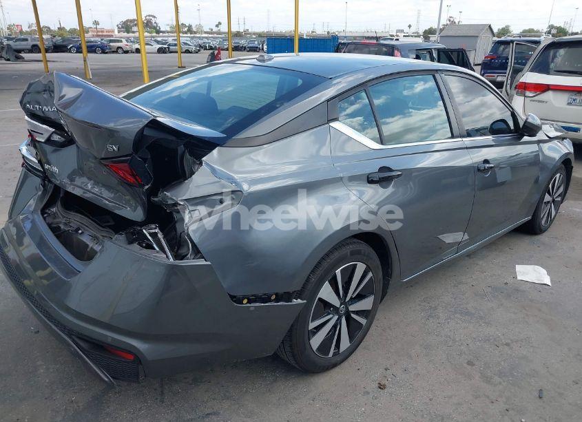 Photo 4 of 2021 Nissan Altima SV FWD (VIN 1N4BL4DV2MN364089)