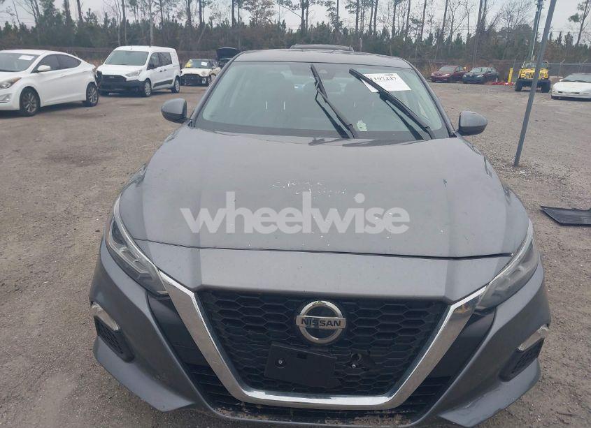 Photo 6 of 2021 Nissan Altima SV FWD (VIN 1N4BL4DV2MN403876)