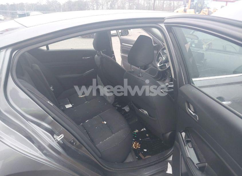 Photo 8 of 2021 Nissan Altima SV FWD (VIN 1N4BL4DV2MN403876)