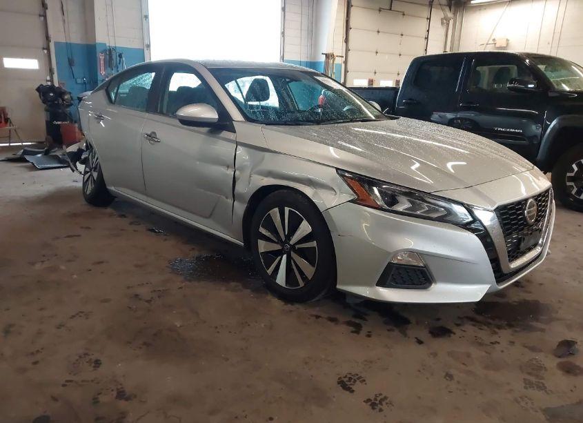 2021 Nissan Altima SV FWD (VIN 1N4BL4DV2MN408107) main photo