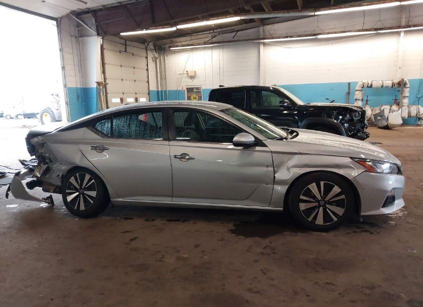 Photo 13 of 2021 Nissan Altima SV FWD (VIN 1N4BL4DV2MN408107)