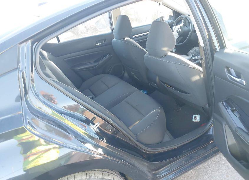 Photo 8 of 2021 Nissan Altima SV FWD (VIN 1N4BL4DV2MN408589)