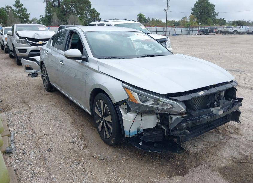 2022 Nissan Altima SV FWD (VIN 1N4BL4DV2NN305920) main photo