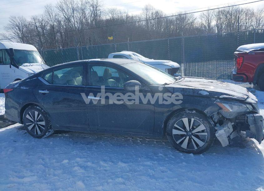 Photo 14 of 2022 Nissan Altima SV FWD (VIN 1N4BL4DV2NN333717)