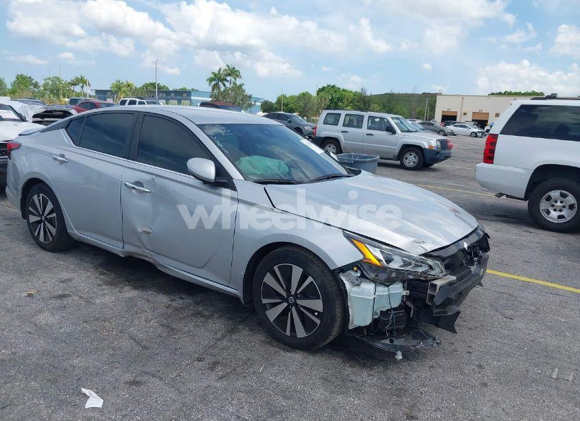 2022 Nissan Altima SV FWD (VIN 1N4BL4DV2NN344409) main photo