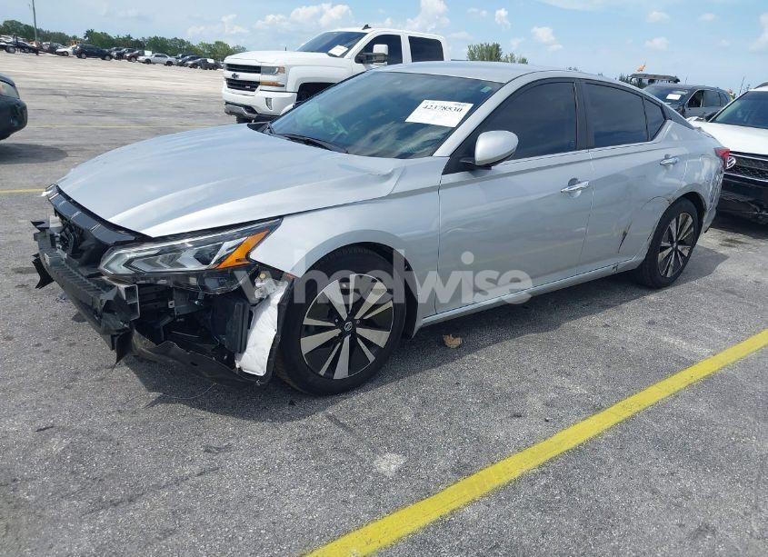 Photo 6 of 2022 Nissan Altima SV FWD (VIN 1N4BL4DV2NN344409)