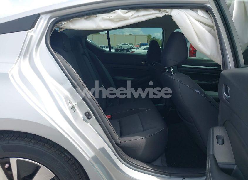 Photo 8 of 2022 Nissan Altima SV FWD (VIN 1N4BL4DV2NN344409)