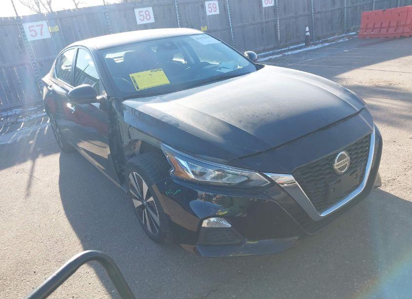 2022 Nissan Altima SV FWD (VIN 1N4BL4DV2NN390094) main photo