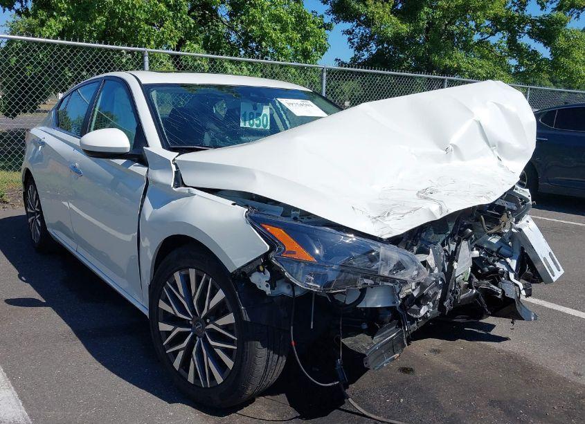 2023 Nissan Altima SV FWD (VIN 1N4BL4DV2PN300008) main photo