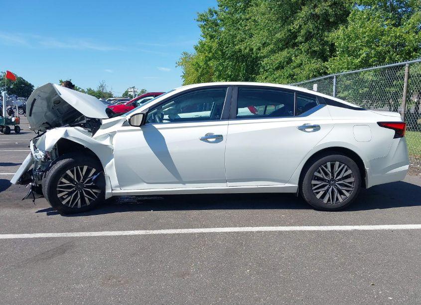 Photo 14 of 2023 Nissan Altima SV FWD (VIN 1N4BL4DV2PN300008)