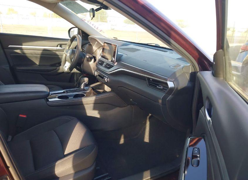 Photo 5 of 2023 Nissan Altima SV FWD (VIN 1N4BL4DV2PN307377)