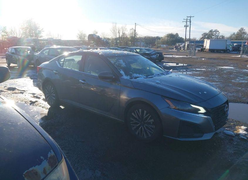 2023 Nissan Altima SV FWD (VIN 1N4BL4DV2PN309730) main photo