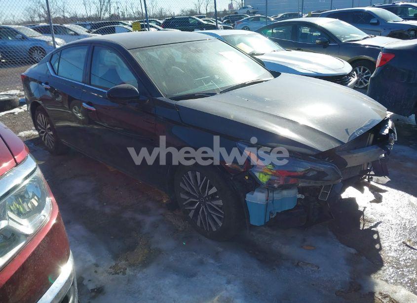 2023 Nissan Altima SV FWD (VIN 1N4BL4DV2PN310103) main photo