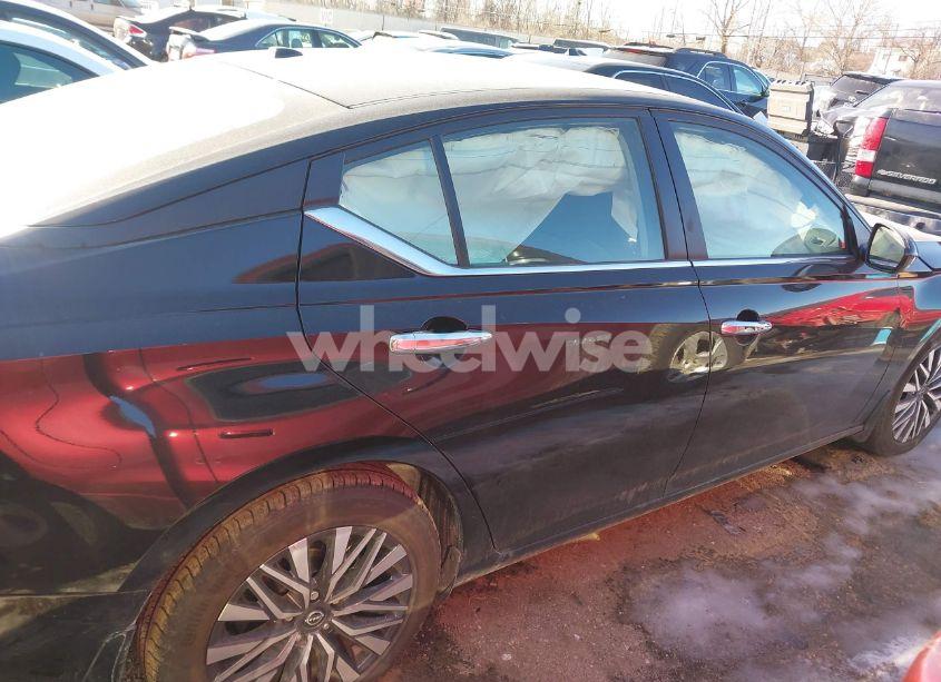 Photo 13 of 2023 Nissan Altima SV FWD (VIN 1N4BL4DV2PN310103)