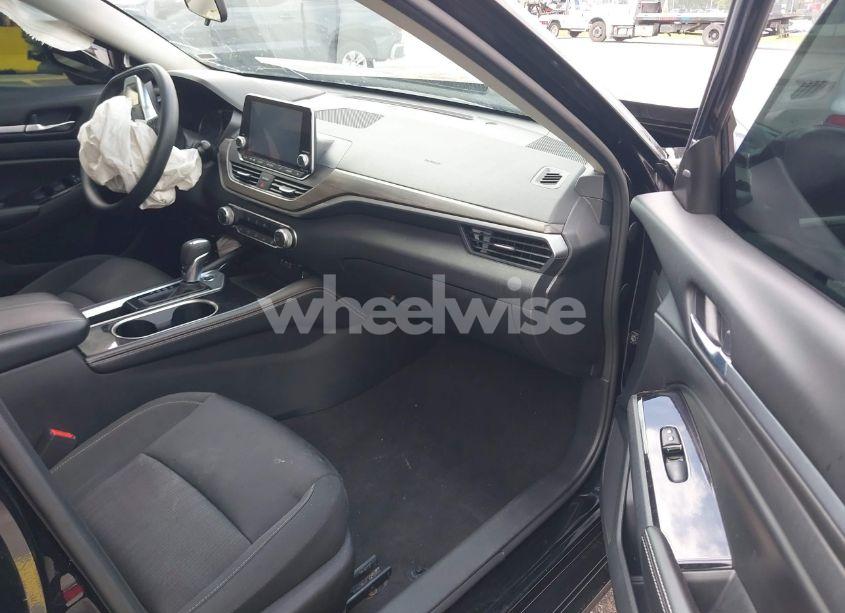 Photo 5 of 2023 Nissan Altima SV FWD (VIN 1N4BL4DV2PN310960)