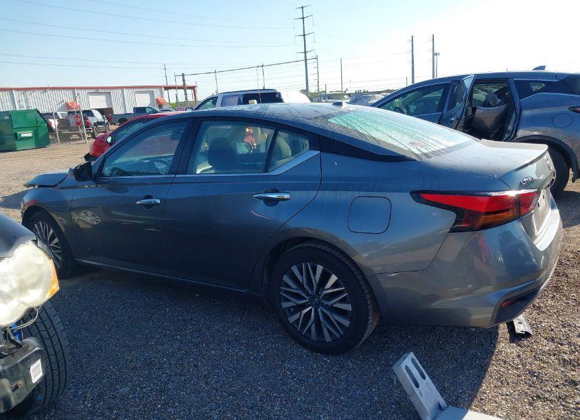 Photo 15 of 2023 Nissan Altima SV FWD (VIN 1N4BL4DV2PN340749)