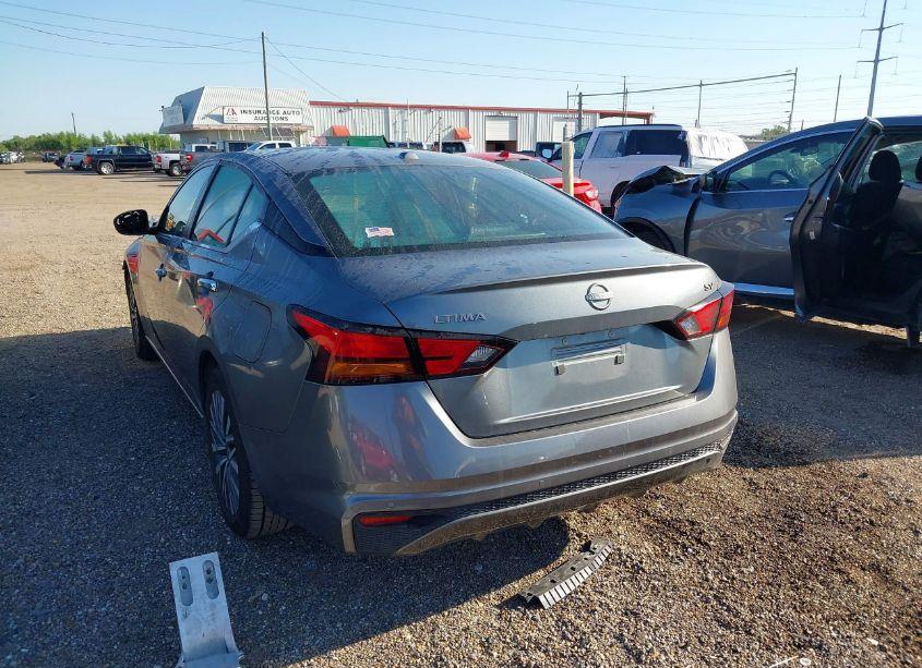 Photo 3 of 2023 Nissan Altima SV FWD (VIN 1N4BL4DV2PN340749)