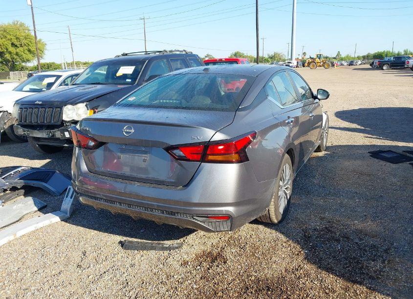 Photo 4 of 2023 Nissan Altima SV FWD (VIN 1N4BL4DV2PN340749)